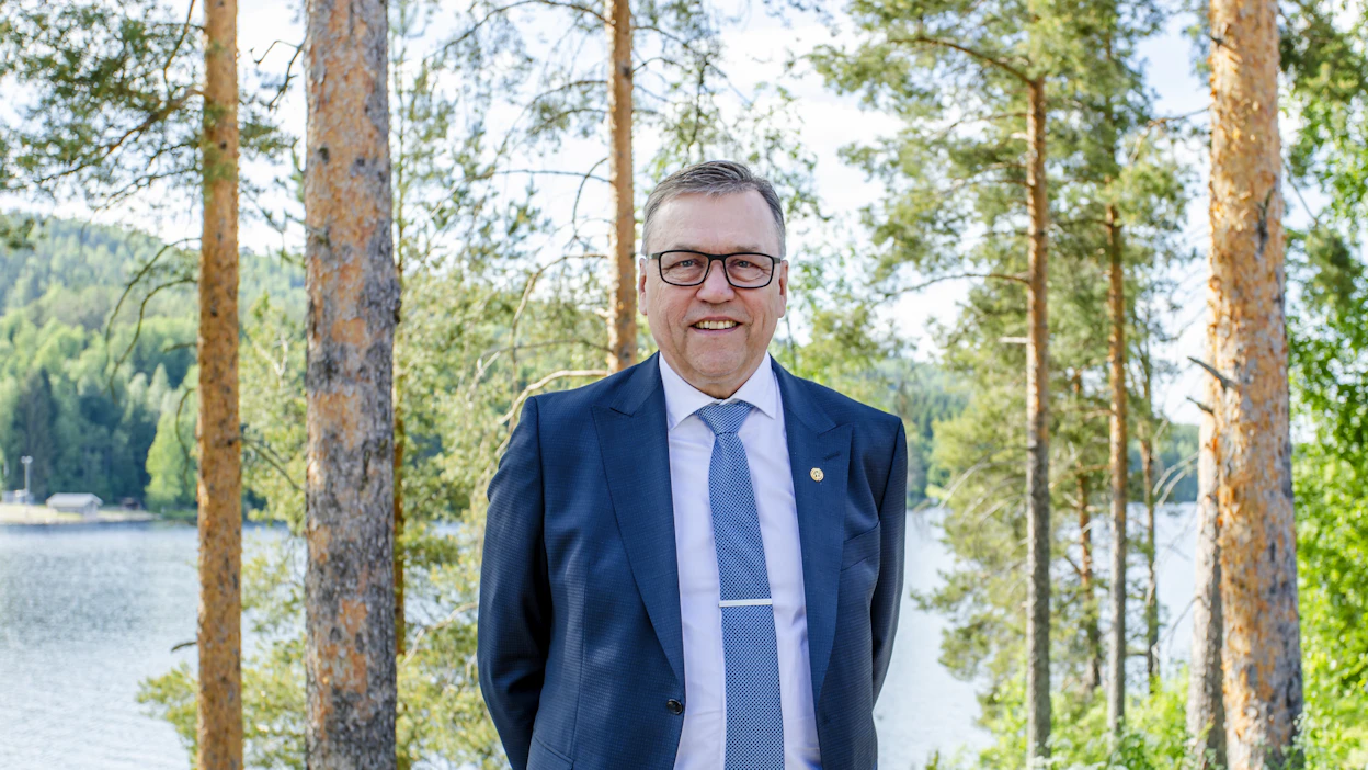 Jari Välikankaan mukaan työ organisaation keskeisissä luottamustoimissa antaa hyvät valmiudet puheenjohtajan tehtävään.