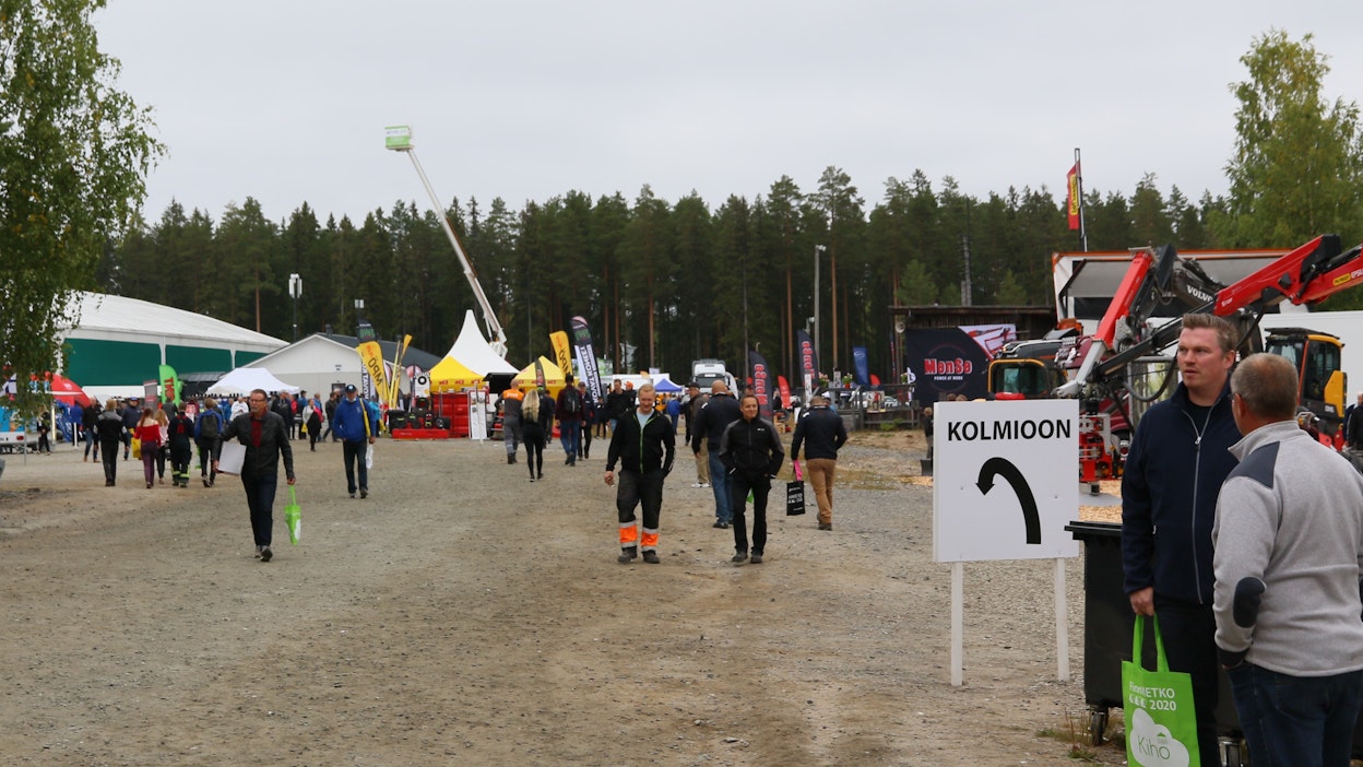 Vuoden 2020 FinnMetko järjestettiin sekavissa koronaepidemian välivaiheen olosuhteissa. Se karkoitti osallistujia ja kävijöitä. Nyt vuonna 2022 on Jämsään odotettavissa väkirikkaammat kinkerit.
