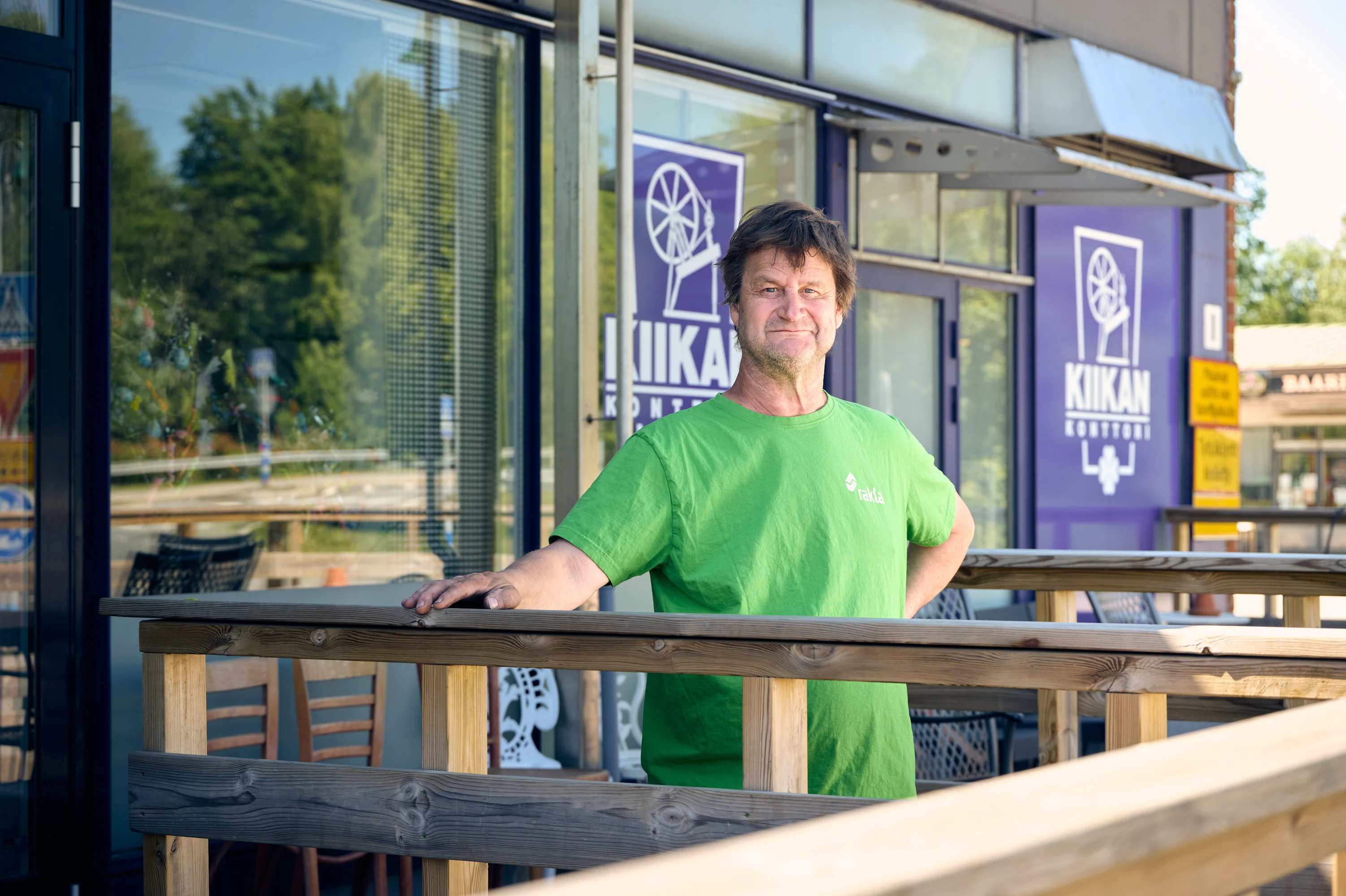Monitoimimies Petri Saarela osti yhtiöstä asunnon ja perusti pankkitilaan ravintolan ‒ kahdesti.