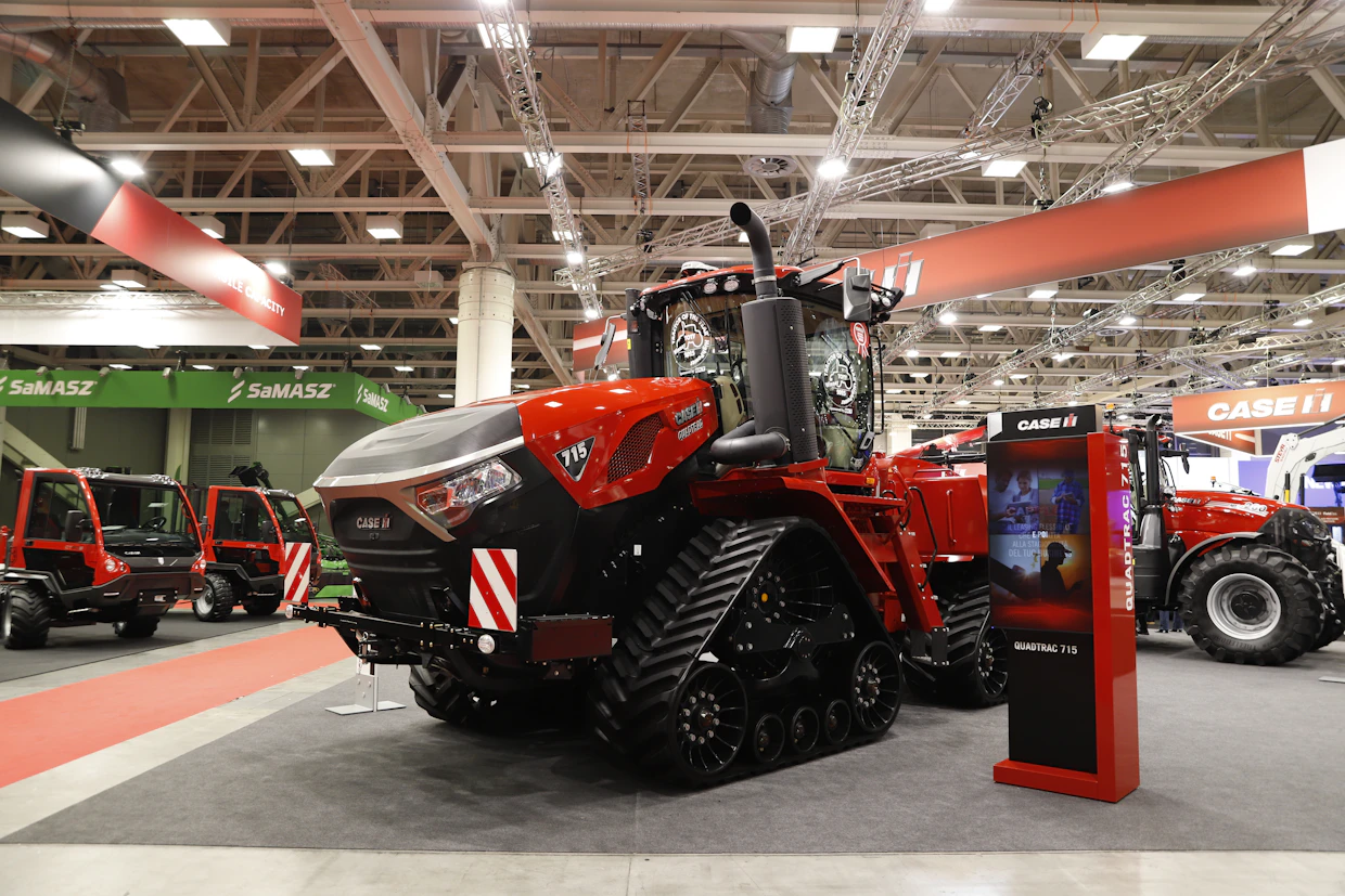 Tractor of the Year HighPower 2025 -tittelin voitti Case IH Quadtrac 715. Runko-ohjatussa nelitelatraktorissa on 778 hevosvoimaa.