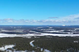 Ikkarin kultasiintymä sijaitsee kuvassa suunnilleen keskellä näkyvän aavan haarautumiskohdassa.