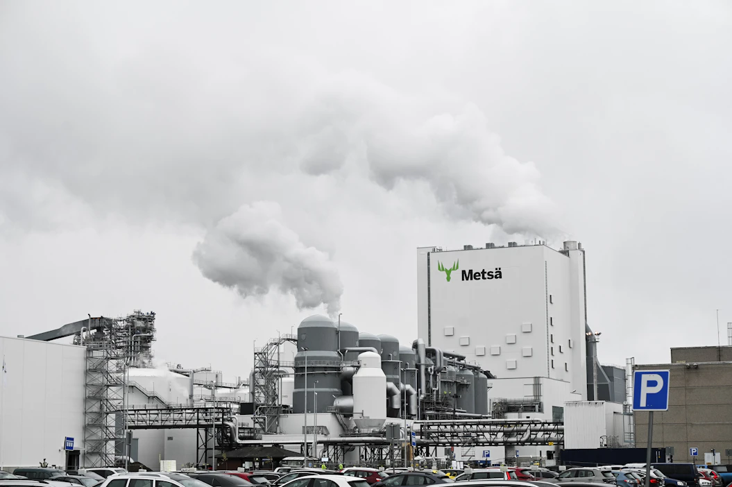 Metsä Groupin biotuotetehdas käynnistyi virallisesti eilen keskiviikkona, kun kaikki prosessit saatiin ajettua ylös.