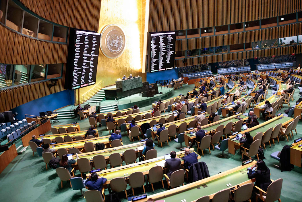 YK:n yleiskokous kehotti tiistaina Israelia vetäytymään miehittämiltään palestiinalaisalueilta ja vaati Palestiinan valtion perustamista.