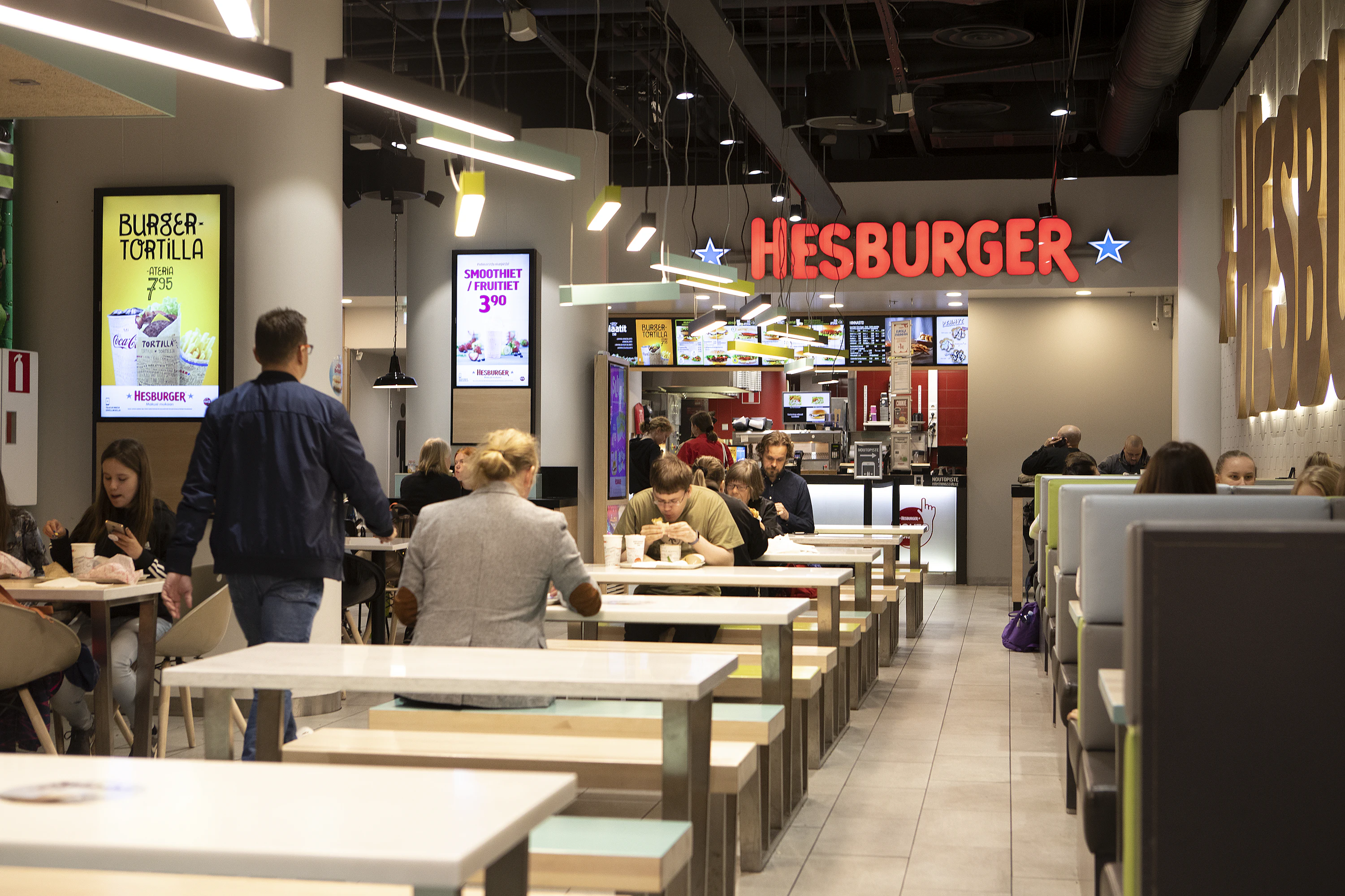 Koska kananlihan alkuperä vaihtelee eräkohtaisesti, ilmoittaa Hesburger alkuperäksi vain EU.