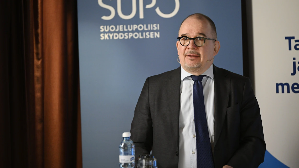 Supon päällikön Antti Pelttarin mukaan valtiollisilla toimijoilla on verkossa toimiessaan perusrikollisia enemmän kokeneita toimijoita, resursseja ja työkaluja. LEHTIKUVA / Antti Aimo-Koivisto.
