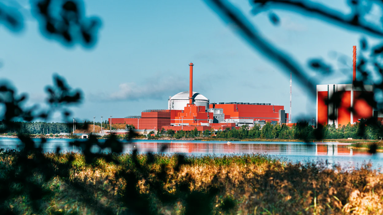 Olkiluoto 3 on toiminut kevään 2005 huollon jälkeen keskeytyksettä liki 500 vuorokautta.