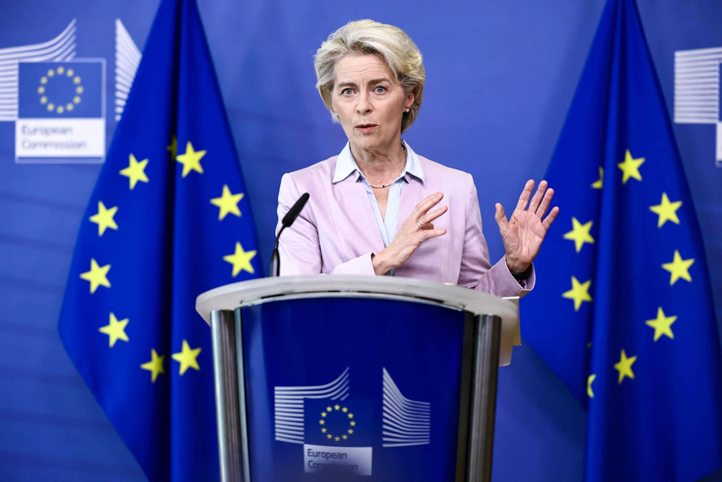 Ursula von der Leyenin ehdottamiin toimiin sisältyy muun muassa sähkönkulutuksen rajaamista kulutushuippujen aikana. LEHTIKUVA/AFP.