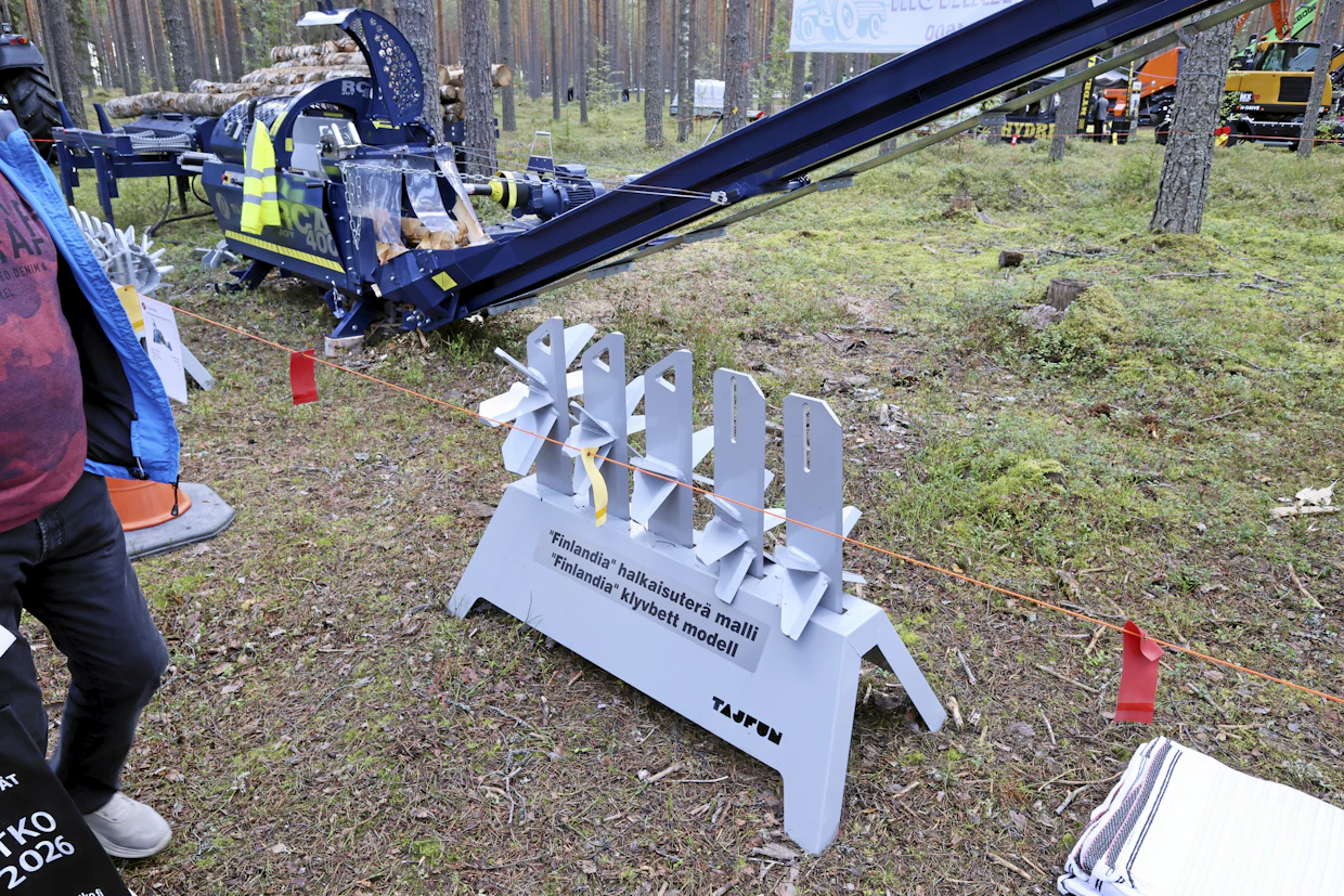 Taifun esitteli pilkekoneisiinsa suomalaismallin teriä. Sekin on merkki siitä, että keskieurooppalaiset valmistajat panostavat entistä enemmän myös pohjoismaisiin markkinoihin.