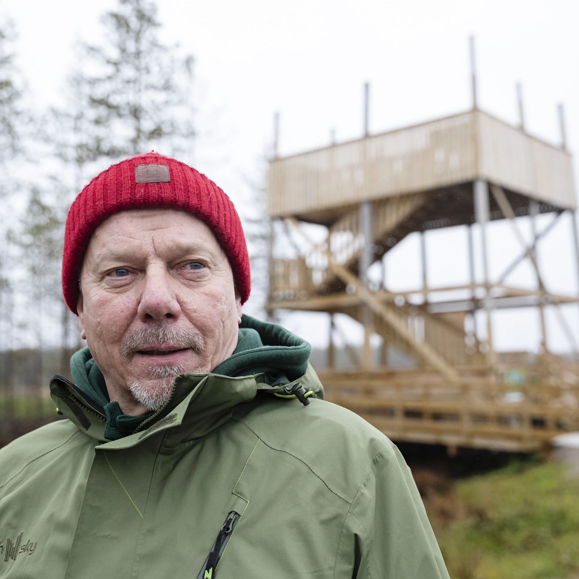 Maanomistaja Esa Kumpulaisen toimeliaisuuden ansiosta joutomaasta syntyi kosteikko, joka vähentää ilmastopäästöjä ja lisää monimuotoisuutta.
