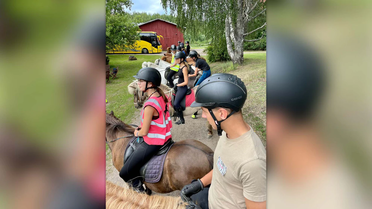 Islanninhevosmaastoille FEIF-leiriläiset pääsivät Iso-Tuomiston tilalla Ryttylässä ja talli Brynhildrissä Lopella. Kuva on Ryttylästä.