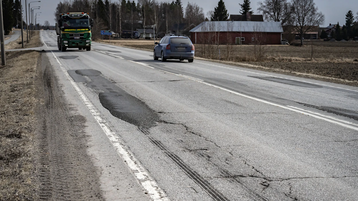 Kesälomat saadaan soviteltua lähes puolessa yrityksistä siten, että kesätuuraajia ei tarvita.