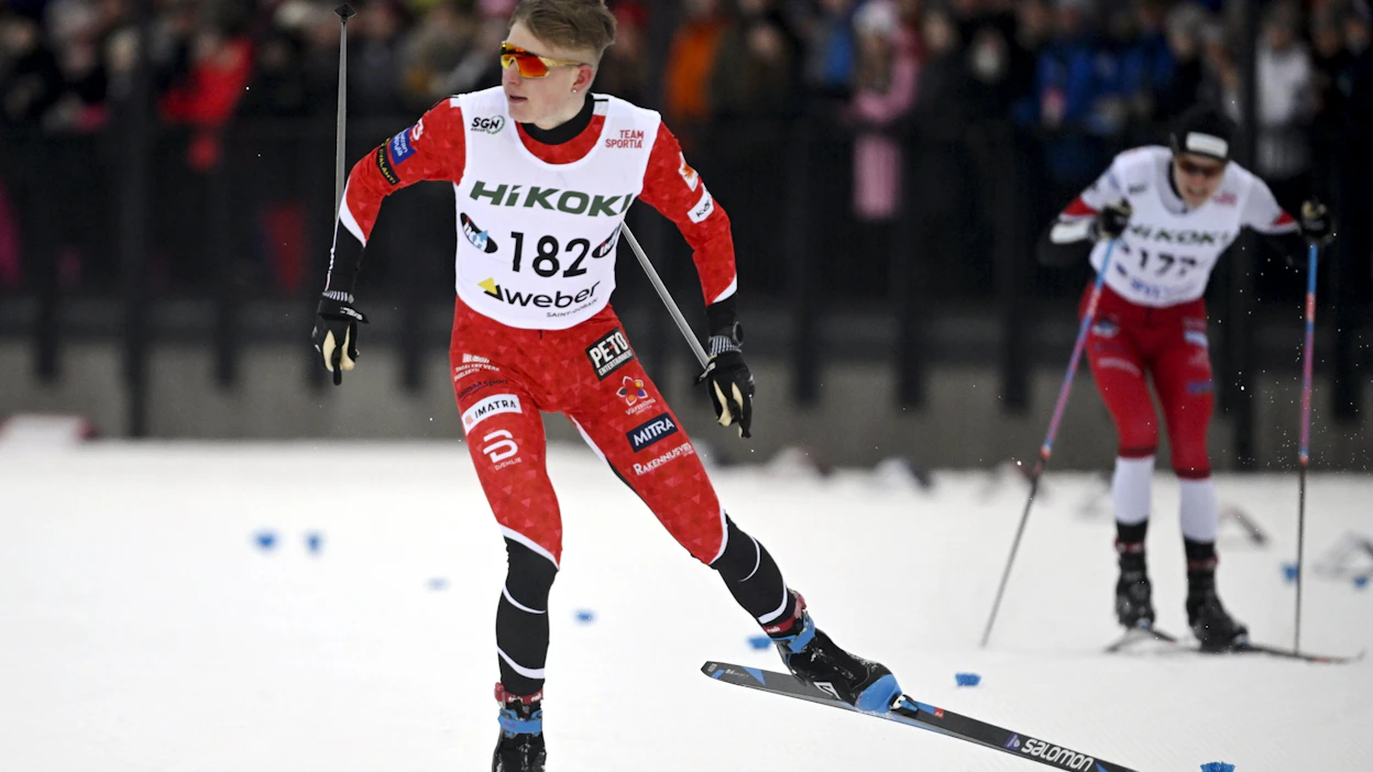 Imatran Urheilijoiden Remi Lindholm oli nopein Tampereen SM-hiihtojen miesten 15 kilometrillä. LEHTIKUVA / ANTTI AIMO-KOIVISTO.