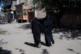 Taleban määräsi loppuvuodesta kaikki kansalliset ja kansainväliset kansalaisjärjestöt estämään naistyöntekijöiden työnteon. Kuvituskuva. LEHTIKUVA / AFP. 