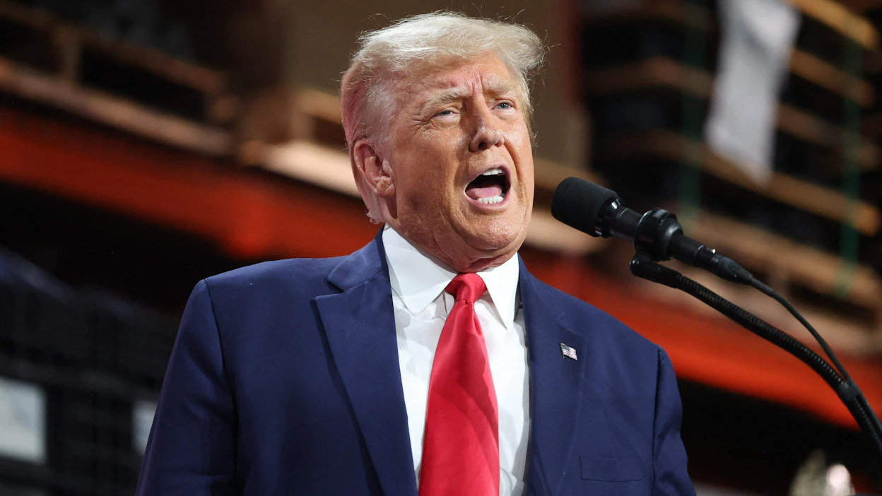 Yhdysvalloissa Mainen osavaltio on päättänyt estää maan entisen presidentin Donald Trumpin osallistumisen republikaanipuolueen esivaaleihin osavaltiossa. LKS/Scott Olson/Getty Images/AFP.