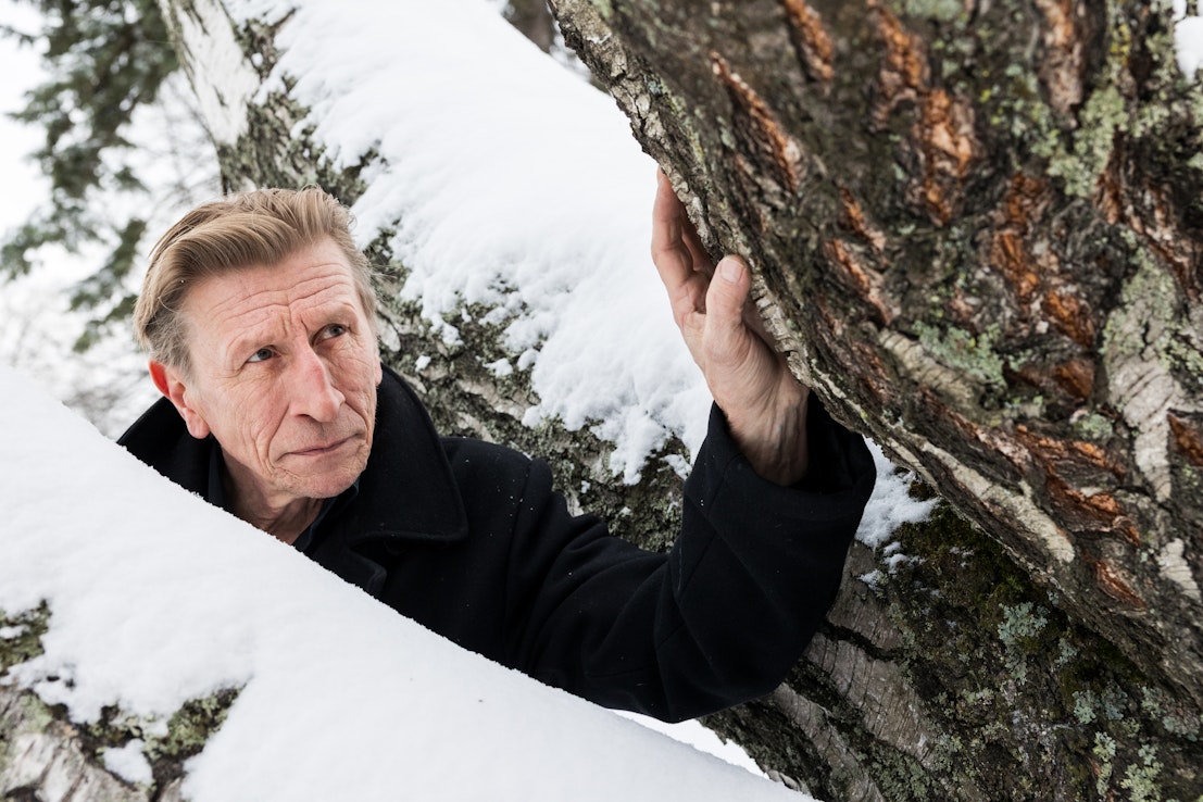 Ilkka Koivula on viihtynyt aina mieluummin maaseudun rauhassa kuin kaupungin valoissa.