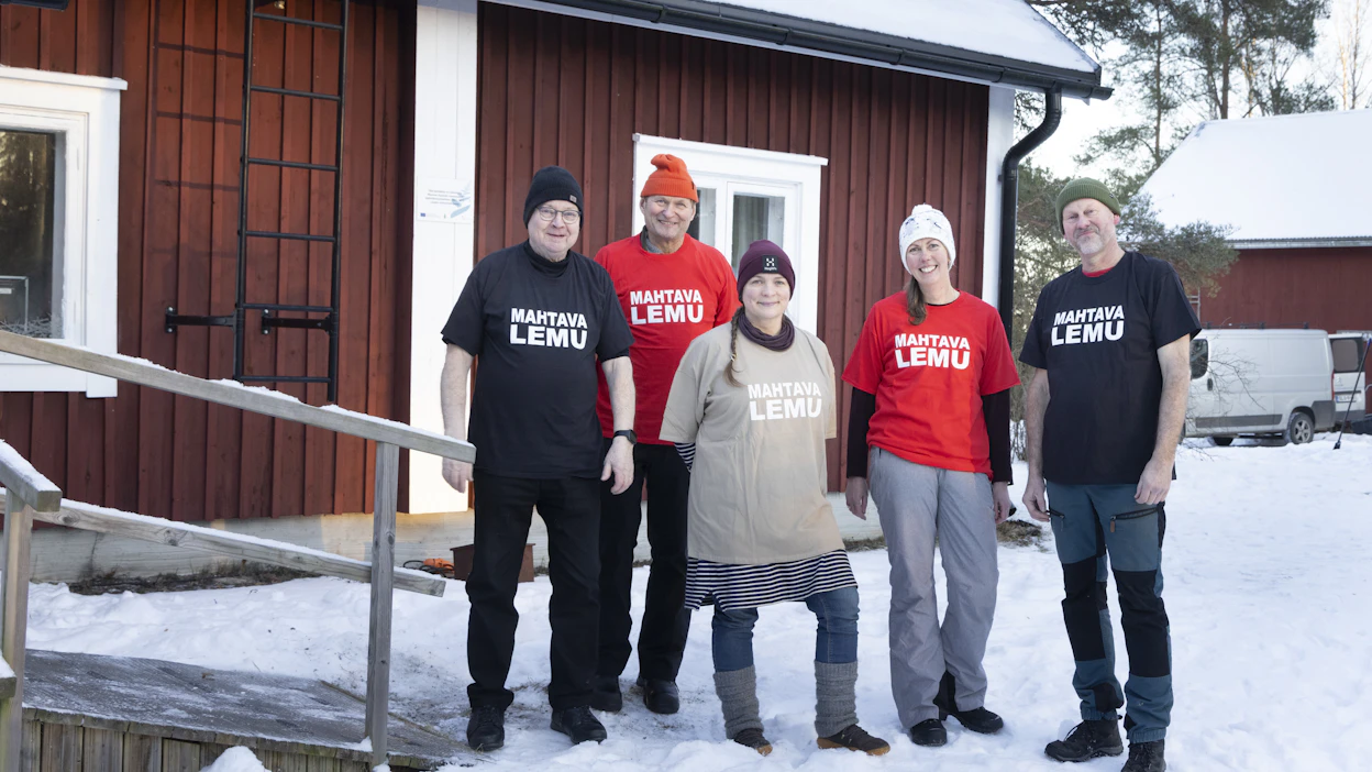 Lemun Kempit on Vuoden Arkinuukaileva kylä 2025. Kuvassa Seppo Uotila, Mika Heimo, Paula Kohijoki, Tiina Kosonen ja Tauno Linkoranta.