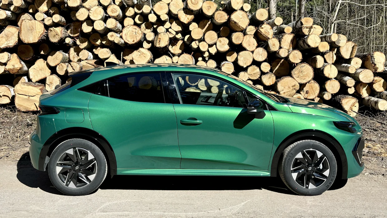 Nelisen metriä pitkä auto on kätevä käsiteltävä.