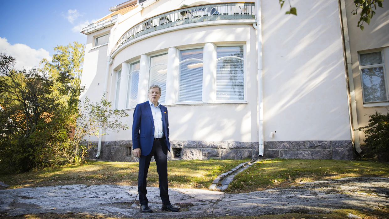 Aho puolustaa edelleen tiukasti päätöstään lähteä venäläisen Sperbankin hallituksen jäseneksi.