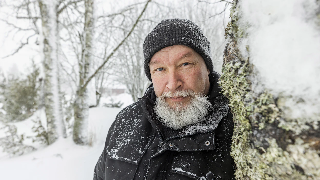 Tutkimusjohtaja Tuomas Kuhmosen mukaan maatalouden rakennekehityksen hedelmät ovat korjanneet muut kuin viljelijät.