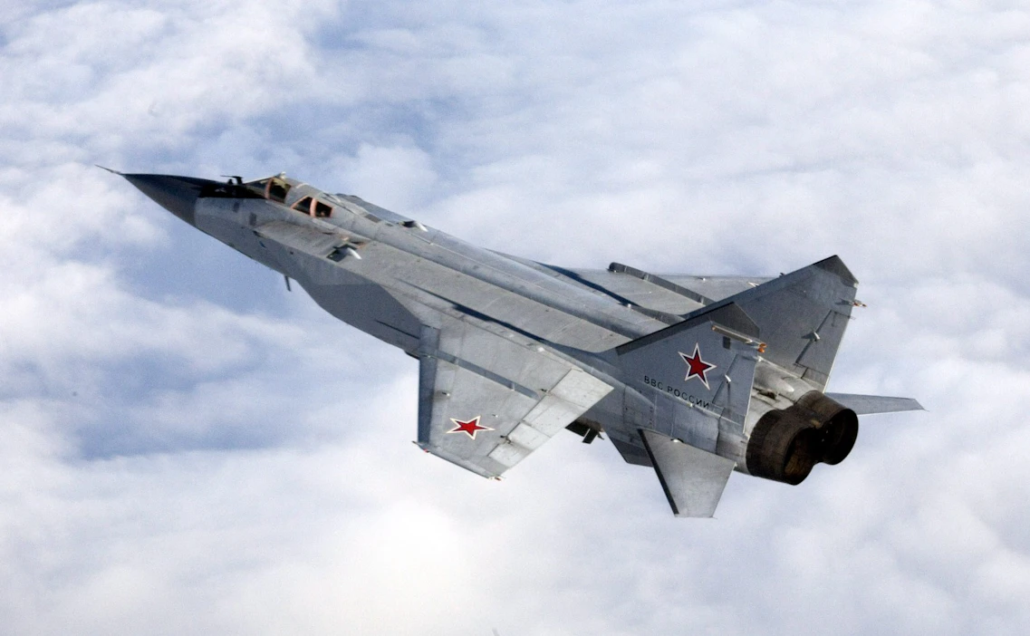 Suomen ilmatilan loukkaajiksi on epäilty kahta MiG-31-hävittäjää.
