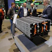 John Deere pääsi mukaan akkupakettivalmistukseen hankkimalla itävaltalaisen Kreisel Electricin osake-enemmistön. Valmistaja näkee jo lähitulevaisuudessa mahdollisuuksia pienten maataloustraktoreiden ja maarakennuskoneiden sekä puutarhakoneiden sähköistymisessä.