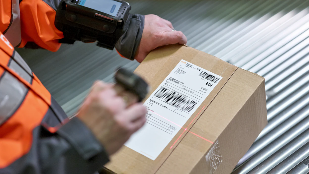 Posti kuljetti viime vuonna Suomessa ja Baltiassa lähes 70 miljoonaa pakettia. Noin kolmannes Postin Suomessa toimittamista paketeista on kansainvälistä verkkokauppaa.