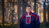 Saamelaiskäräjien 2. varapuheenjohtaja Leo Aikion mukaan kohonneet kustannukset korostuvat erityisesti saamelaisten kotiseutualueen paliskunnissa, joissa poronhoito perustuu jatkuvaan paimennukseen ja välimatkat ovat pitkiä. 