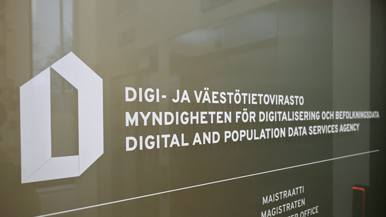 Digi- ja väestötietovirasto tarjoaa muun muassa palveluita, jotka liittyvät muuttoilmoituksiin ja kuolinpesän hoitamiseen. LEHTIKUVA / Markku Ulander .