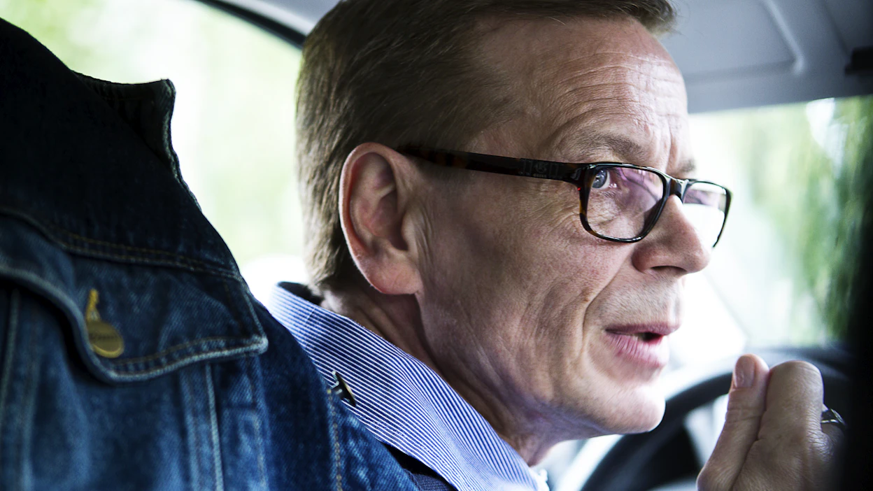 Kake Randelinin juhlakiertue alkaa Turun Logomosta 21. maaliskuuta ja päättyy Porvoon Taidetehtaalle 26. huhtikuuta 2025.
