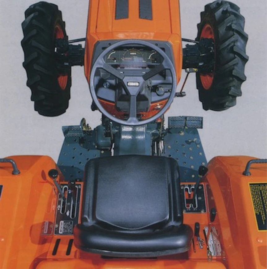 85kubotal3750ohjaamo