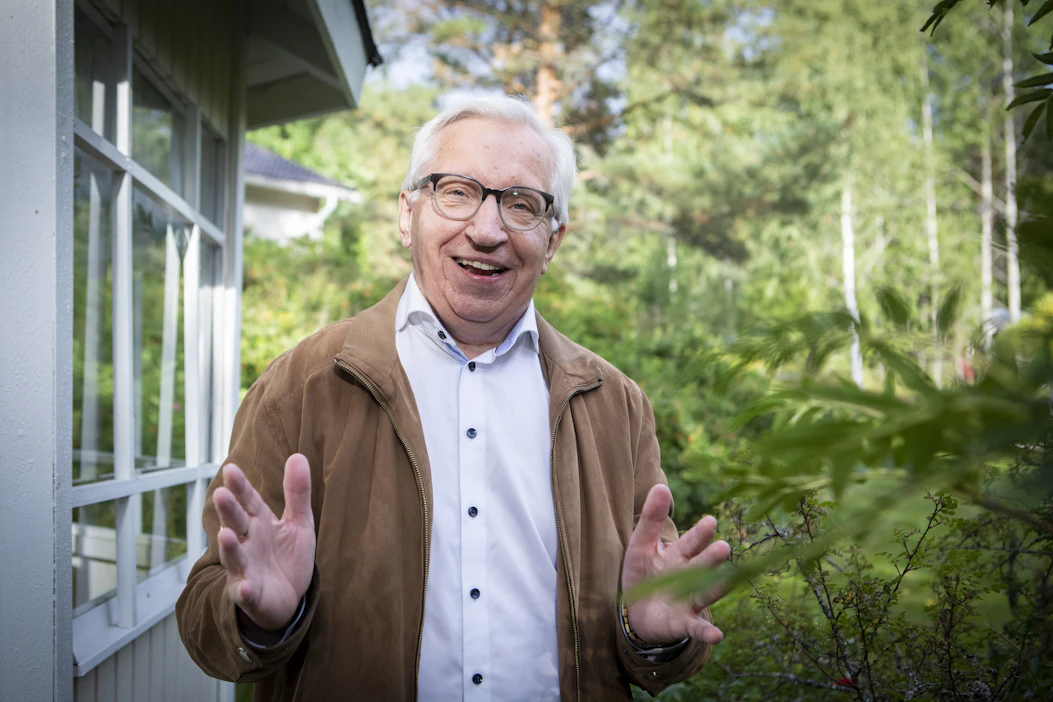Maanmittausala on mitä suurimmassa määrin tulevaisuuden ala, sanoo Arvo Kokkonen. ”Meillä on iso tehtävä pitää muun muassa kiinteistö- ja huoneistotiedot, maastokartat ja paikkatiedot ajan tasalla, jotta niitä voidaan hyödyntää myös muuttuneessa turvallisuustilanteessa.”