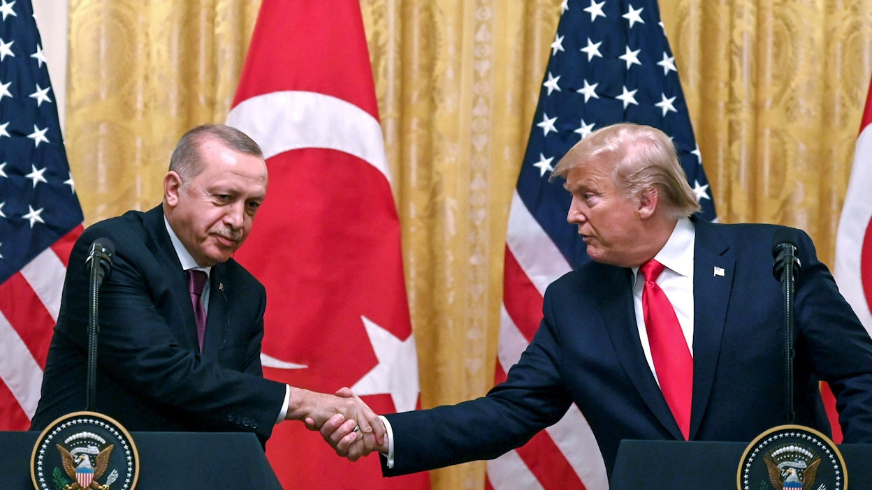 Jos Recep Tayyip Erdoğan (vas.) jatkaa Turkin presidenttinä toukokuun jälkeen, ja jos Donald Trump valitaan uudelleen Yhdysvaltain presidentiksi, Euroopan on luultavasti odotettavissa kylmää kyytiä. Varautuminen kannattaa aloittaa jo nyt.