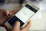 Mobilepay alkaa periä palvelumaksuja yli 400 euron rahansiirroista. LEHTIKUVA / Antti Aimo-Koivisto.