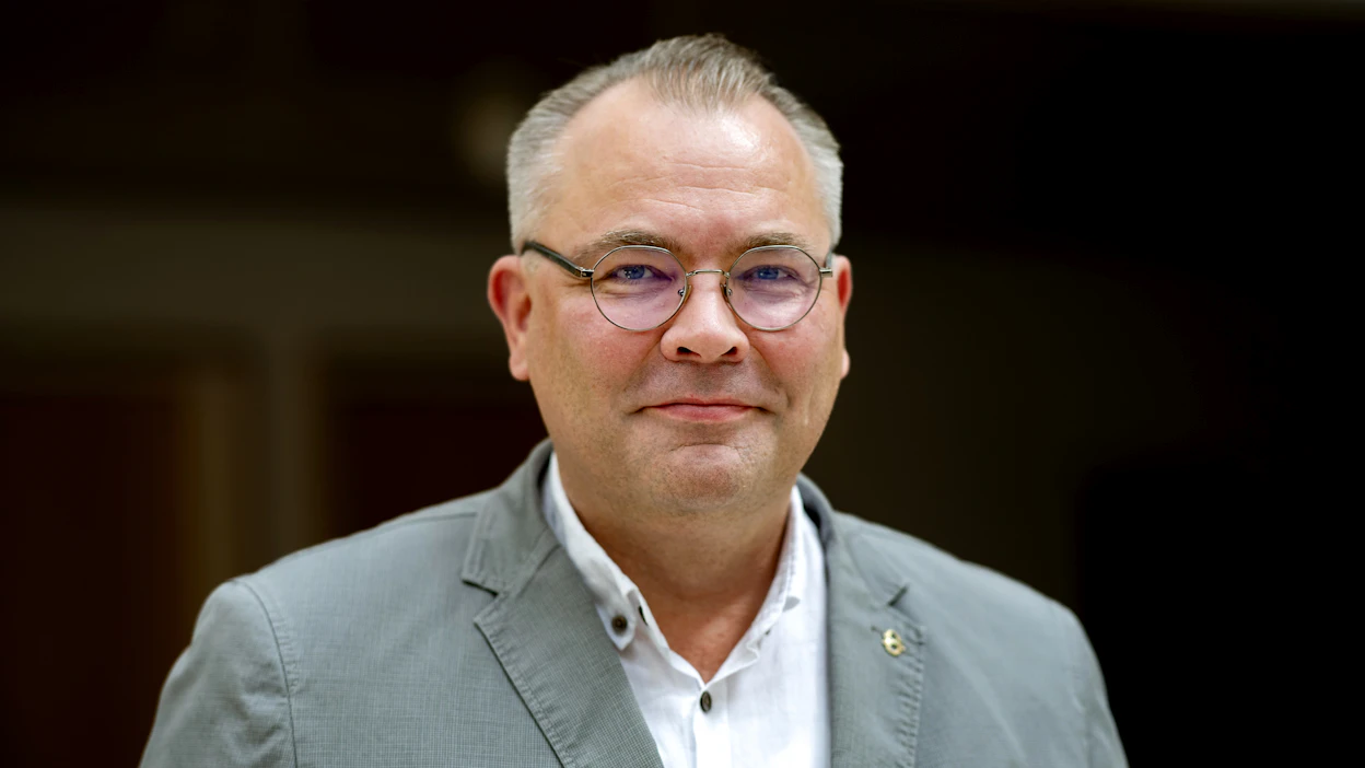 ”Elävä maaseutu on avain koko Suomen hyvinvointiin. Se on olennainen osa Suomen huoltovarmuutta, tarjoten perustan ruoantuotannolle, edistäen energia- ja luonnonvaraomavaraisuutta sekä luoden työpaikkoja ja yrittäjyysmahdollisuuksia”, Jussi Niinistö kirjoittaa.