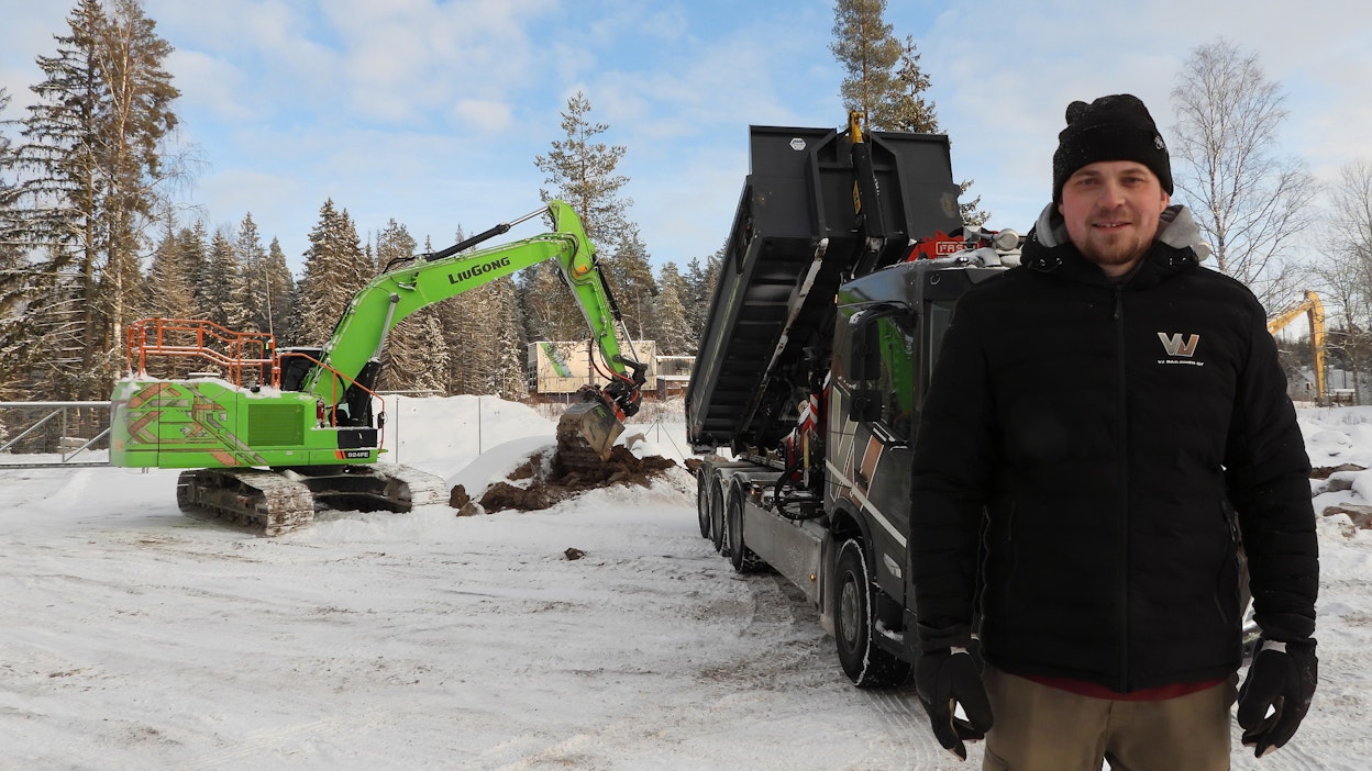Johannes Malvila sanoo ensimmäisen kokemuksen 25 tonnin täyssähkökoneesta olevan rohkaisevan. Tulevaisuudessa vaatimukset etenkin urbaanissa työympäristössä kulkevat kohti päästöttömämpiä työmenetelmiä ja koneita. Kun buumi alkaa, on hyvä olla valmiina.