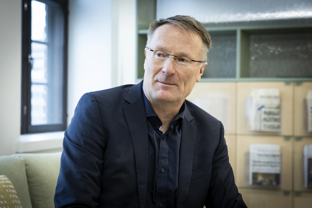EU:ssa on laskettu liian paljon nielujen varaan, Antti Asikainen sanoo.