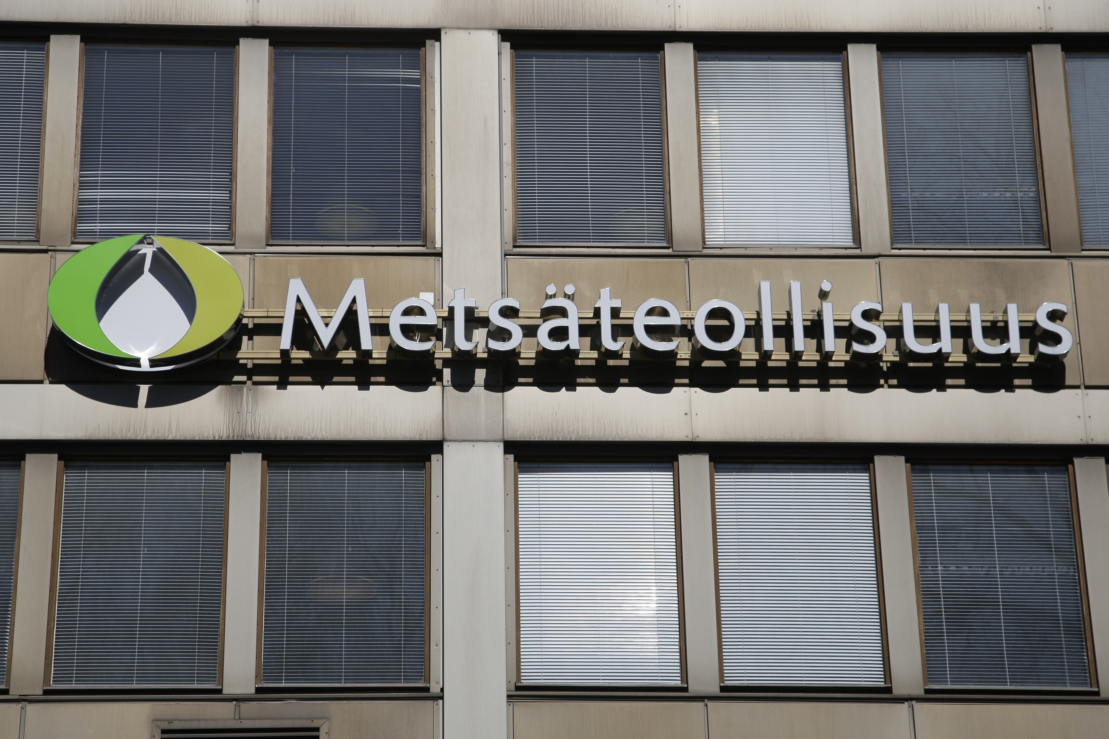 Metsäteollisuus suhtautuu EPP-ryhmän päätökseen myönteisesti.