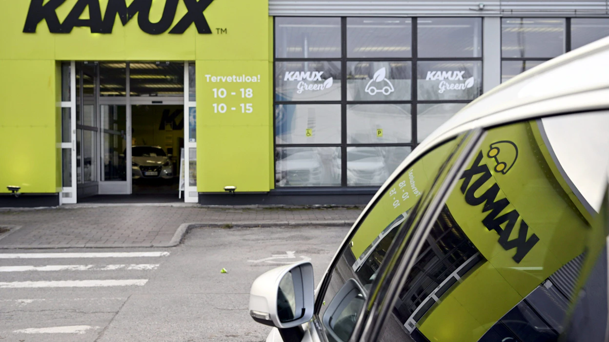 Käytettyjen autojen kauppaan erikoistunut Kamux laski odotustaan kuluvan vuoden liikevaihdosta ja oikaistusta liikevoitosta. LEHTIKUVA / Markku Ulander.