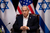Israelin pääministerin Benjamin Netanjahun esikunnan lausunnon mukaan Israel sallii avustuskuljetukset Gazaan Egyptin kautta. LEHTIKUVA/AFP. 