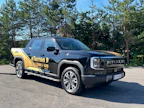 Maxus eTERRON 9 -sähköpickup on 5,5 metriä pitkä, sen kantavuus on 620 kg ja vetokyky 3,5 tonnia.