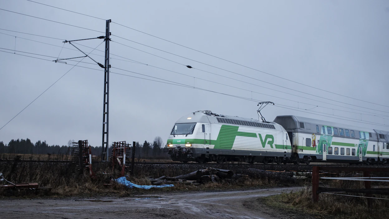 Kilpailutus suunnitellussa muodossaan ei edistäisi junamatkustamista, kirjoittaja toteaa.