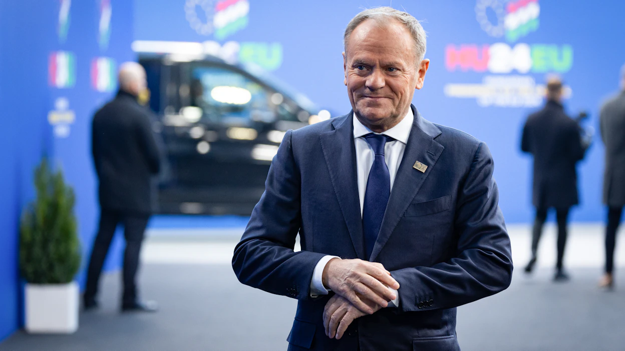 Puolan pääministeri Donald Tusk yrittää nyt suoristaa Euroopan rivejä ennen kuin Yhdysvaltain uusi presidentti Donald Trump lähtee hieromaan Ukrainaan rauhaa yhdessä Venäjän presidentti Vladimir Putinin kanssa.