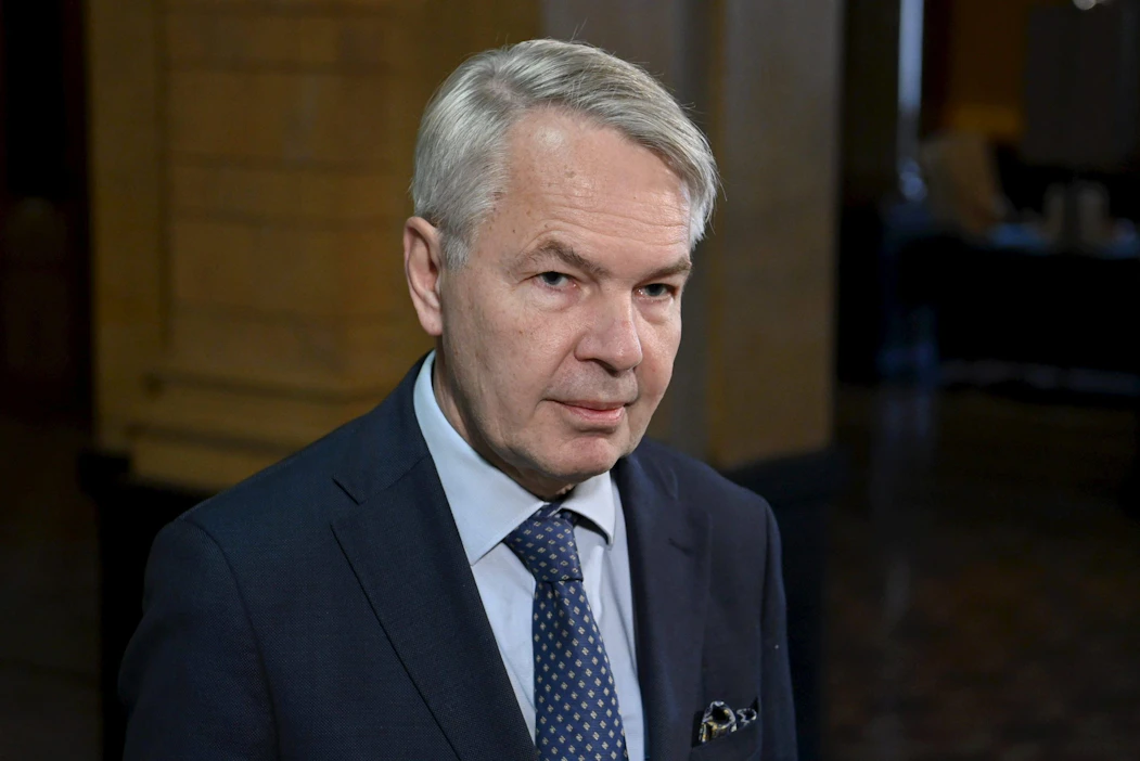 Ulkoministeri Pekka Haaviston (vihr.) mukaan Suomi ei halua olla venäläisturistien kauttakulkumaa. LEHTIKUVA / Vesa Moilanen.