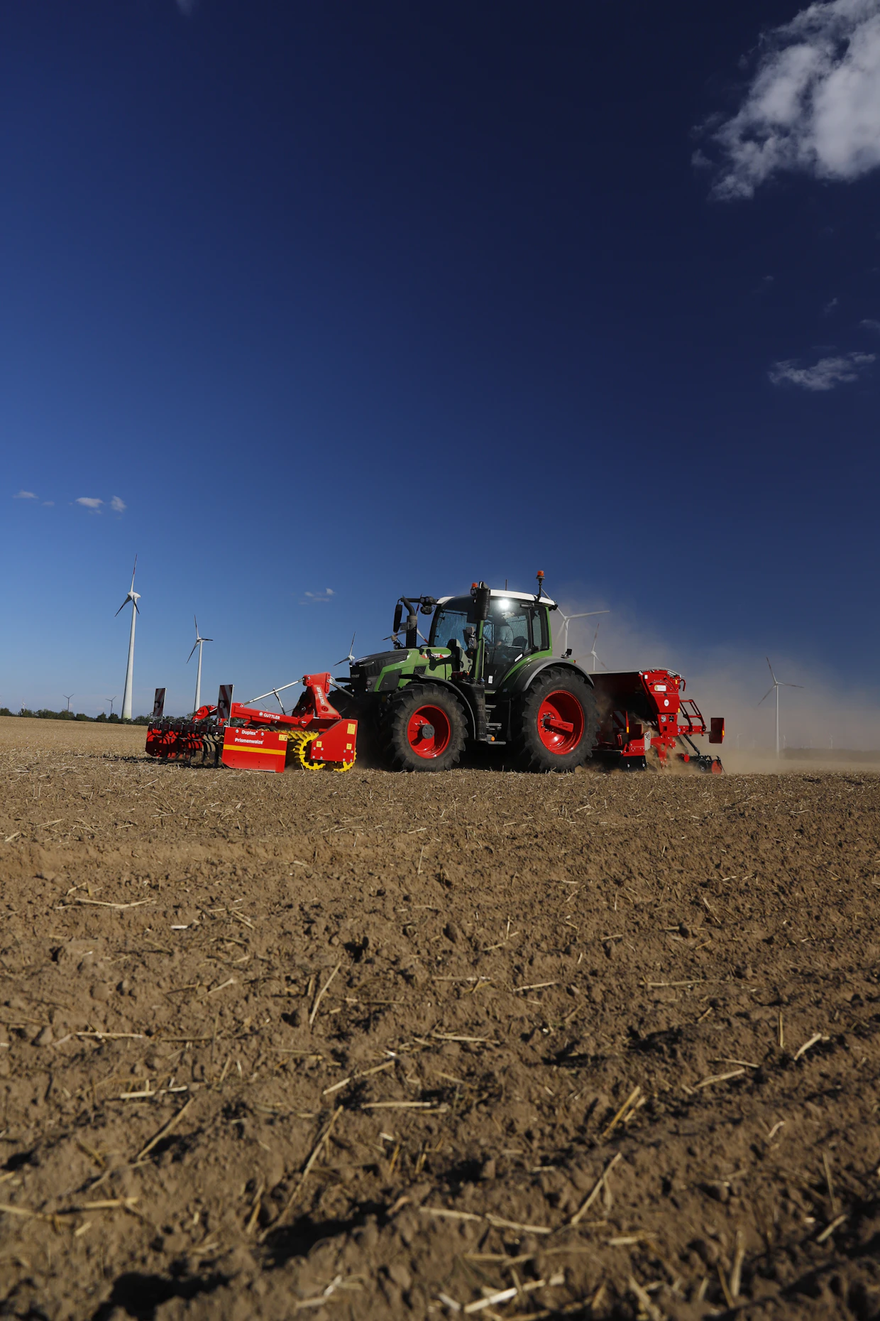 Fendt 516 Vario on MidPower-sarjan voittaja. 500-sarjalle uusi VarioDrive-voimansiirto sekä Agco Powerin 5-litrainen nelisylinterinen moottori olivat valintaan vaikuttavia tekijöitä.