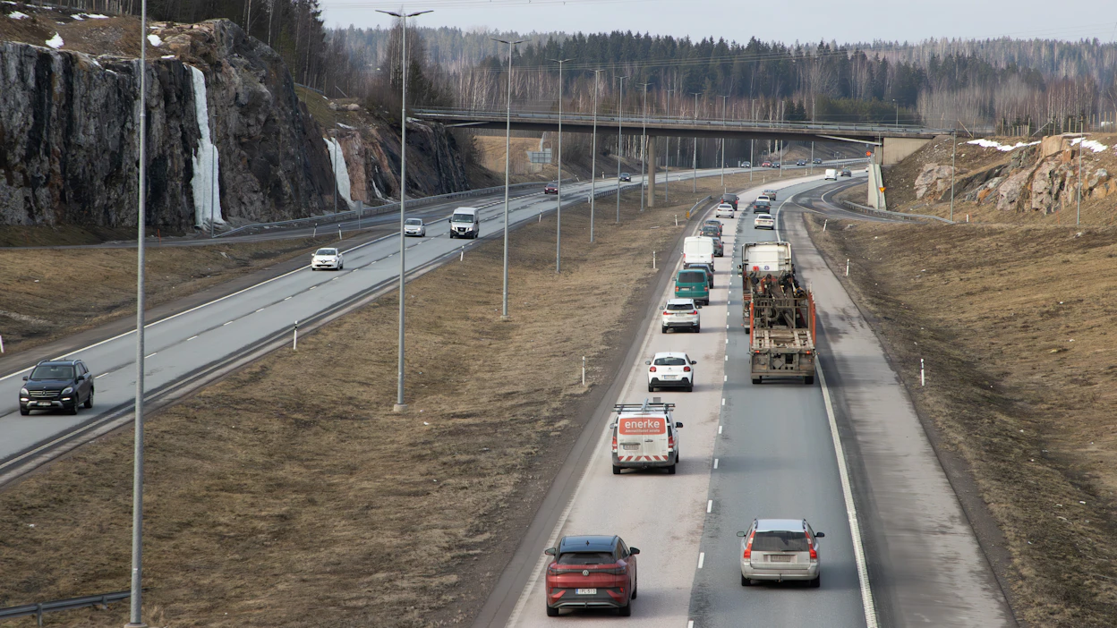 Suomalaiset ovat Toyota-kansaa, ja niin ovat itse asiassa koko planeetan asukkaat. Kuvituskuva.