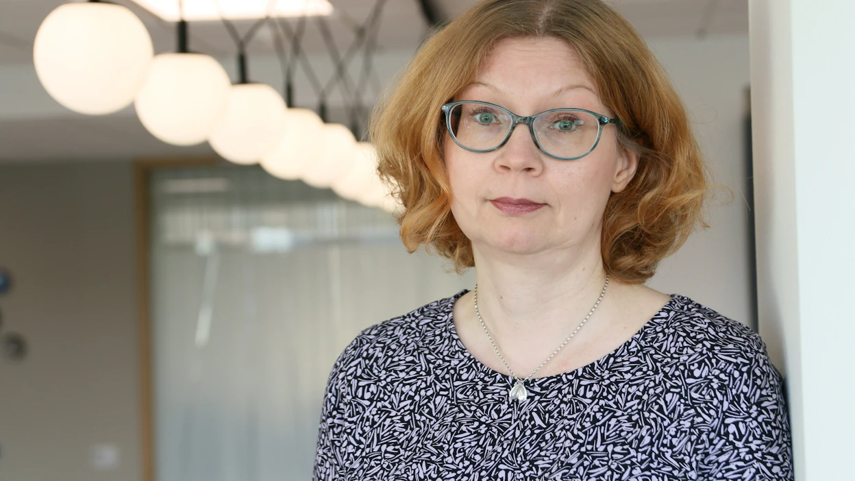 Opetusneuvos Outi Raunio-Hannulan mukaan opetussuunnitelman mukainen opetus pitää sisällään myös kulttuuriperintöön tutustumista. LEHTIKUVA / HANDOUT / NIINA RODIONOFF.