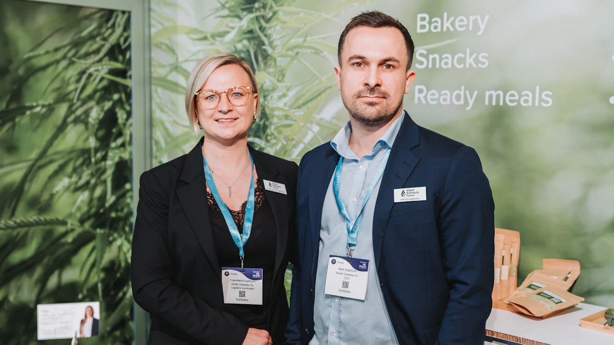 Caraway Finlandin pääosakkaat ovat Frida Engelholm ja Mark Engelholm.
