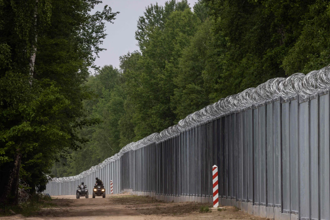 Euroopan raja- ja merivartiovirasto Frontexin mukaan laittomien rajanylitysten määrä EU:n itärajalla on alkuvuodesta ollut lähes kaksinkertainen verrattuna vastaavaan aikaan viime vuonna. LEHTIKUVA/AFP.
