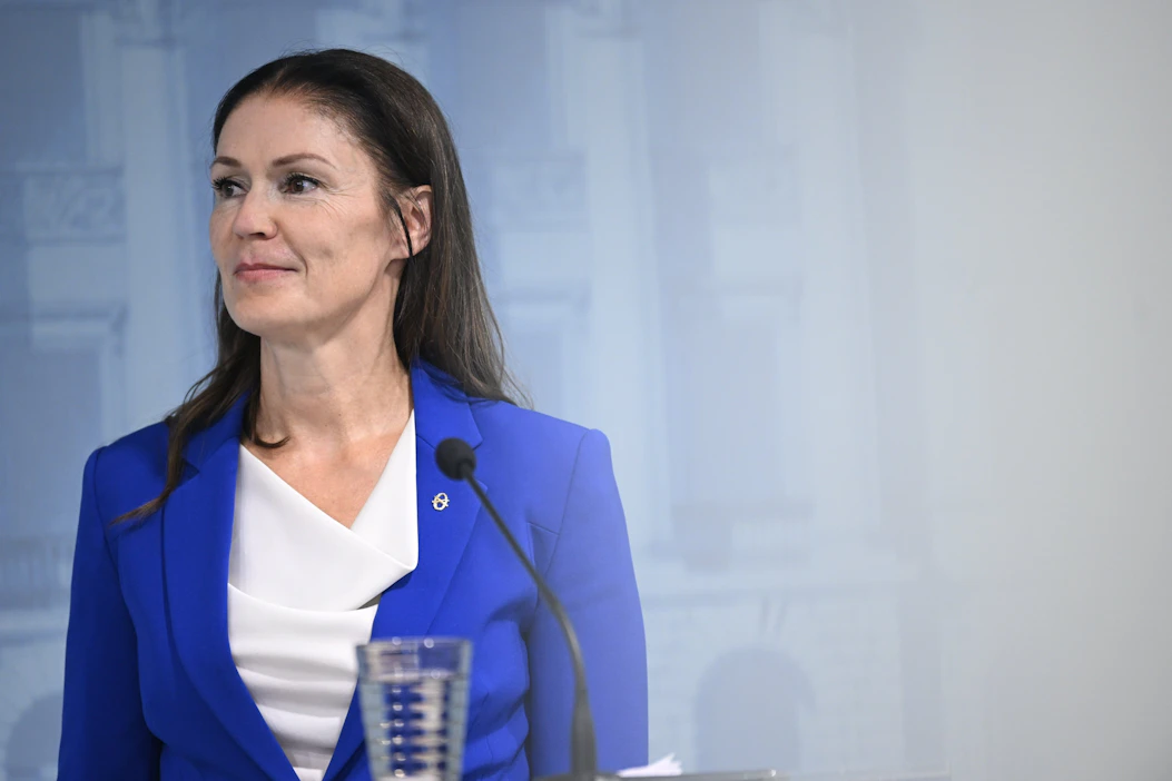 Taksiuudistusta koskeva virkamiesten pohjaesitys hallituksen esityksen luonnokseksi on ministeri Lulu Ranteen mukaansa lähes valmiina. Arkistokuva. LEHTIKUVA / Mikko Stig.