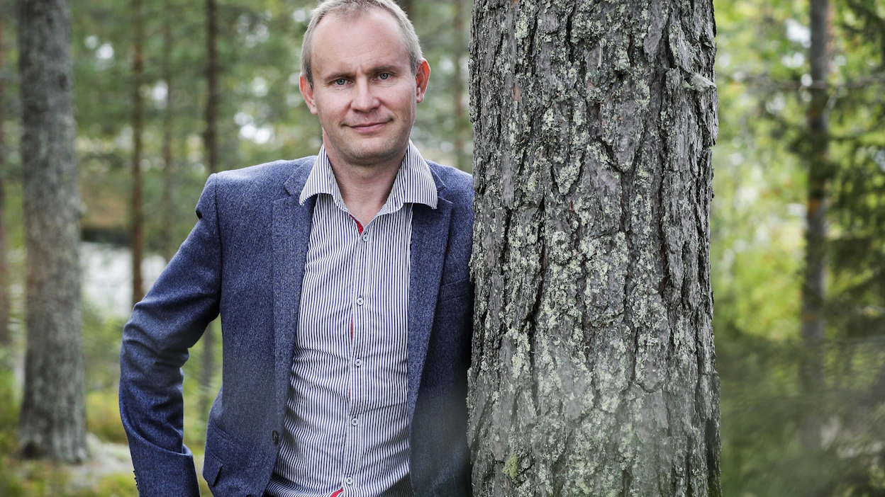 MTK:n metsäjohtaja Marko Mäki-Hakola muistuttaan, että terve ja kasvava metsä turvaa parhaiten myös metsien hiilinieluja.